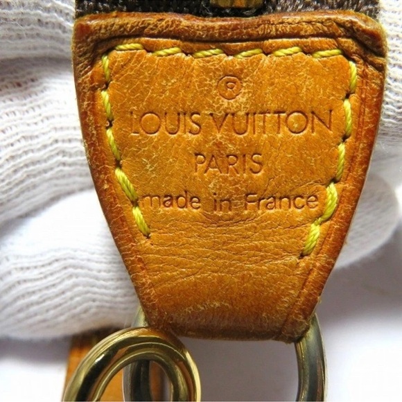 Louis Vuitton crossbody Pochette - Picture 6 of 9